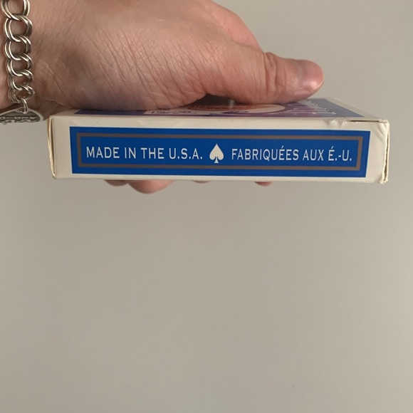 Bicycle playing cards for both kids and adults - Picture 4 of 5